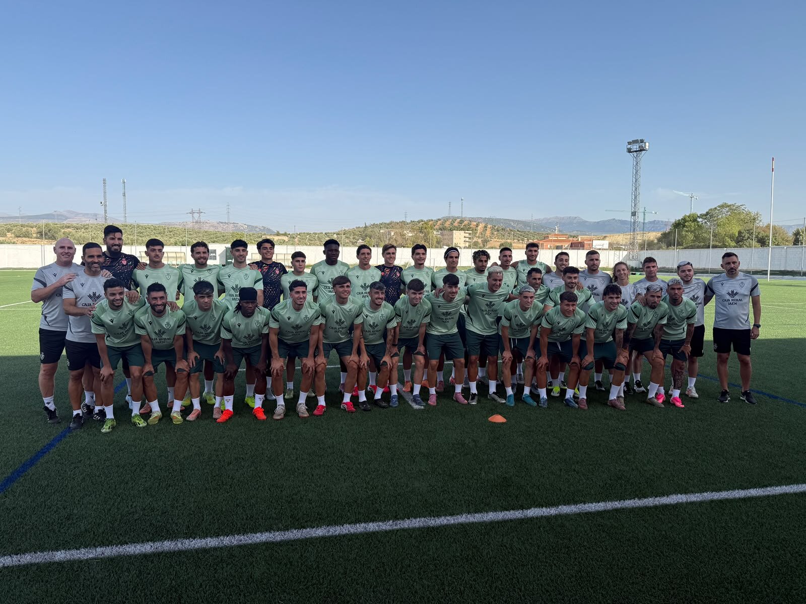 El Real Jaén reúne a 30 jugadores en el primer entrenamiento de la pretemporada