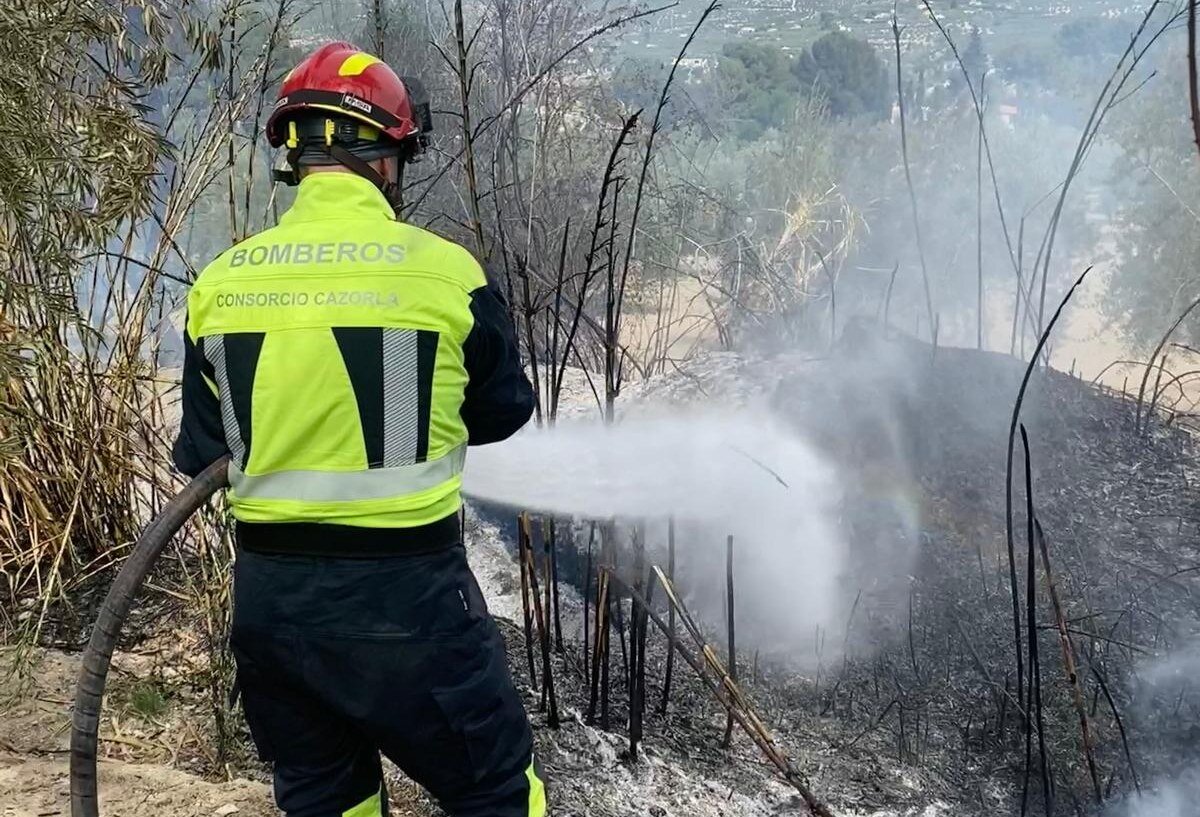 Denuncian que el parque de bomberos de Cazorla tiene solo dos efectivos por turno