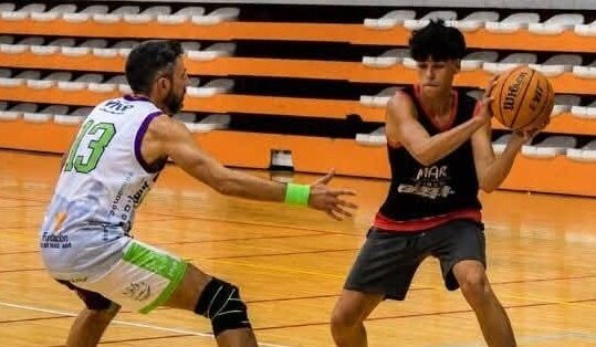 El CB Linares abre sus entrenamientos para captar nuevos jugadores