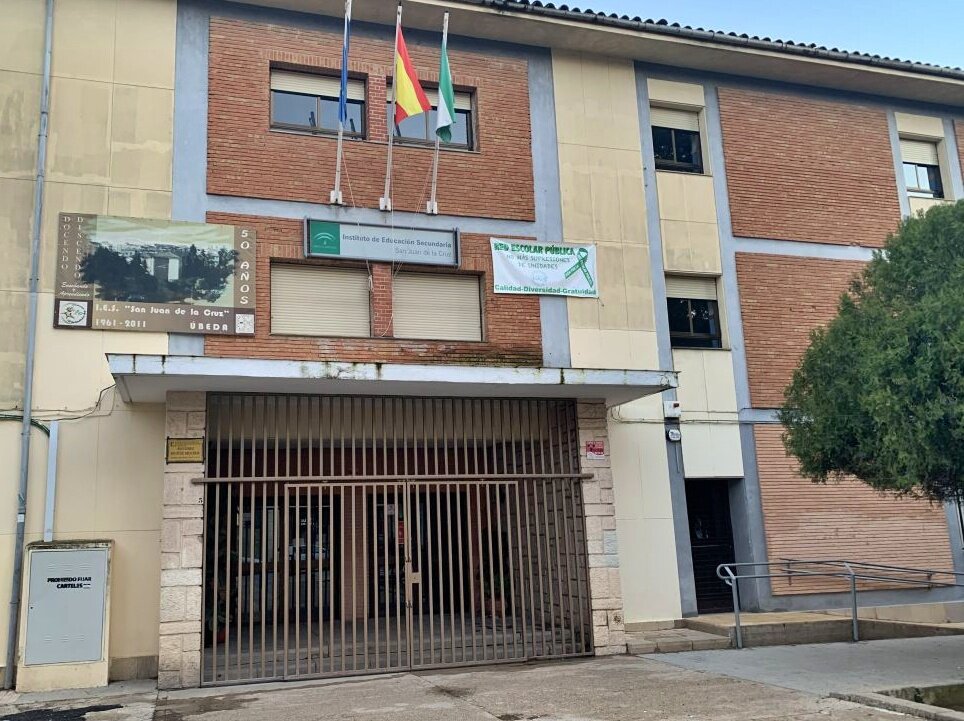 Una treintena de familias de Úbeda, pendientes de destino tras la supresión de una línea de Bachillerato