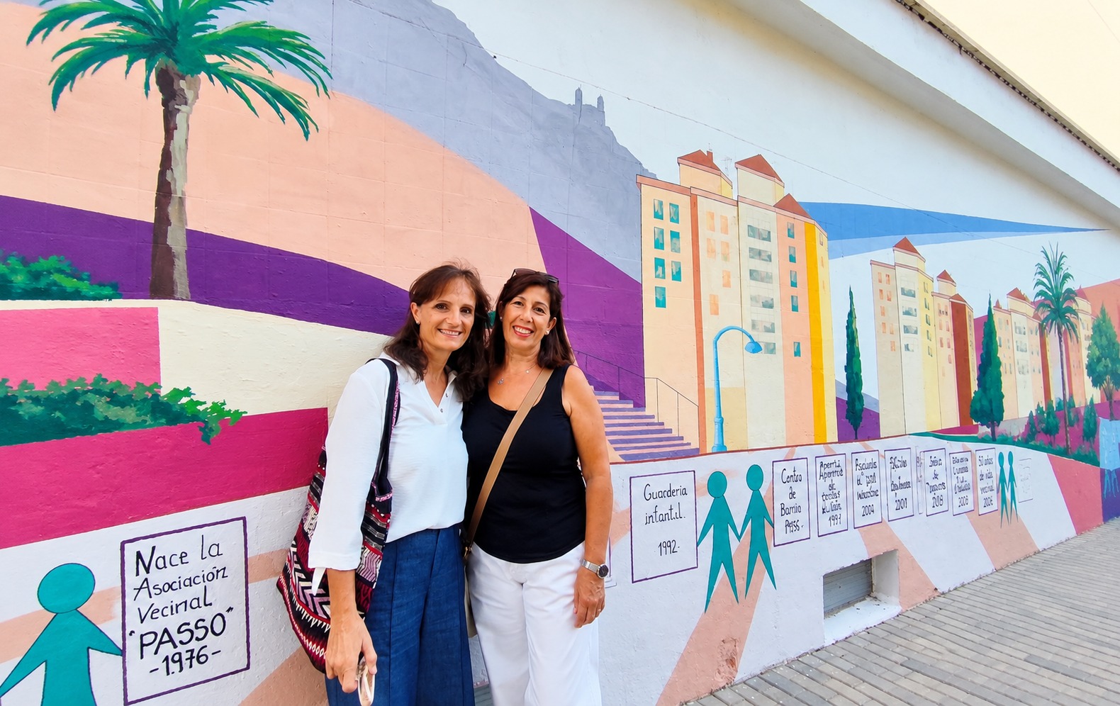 Inés Prieto: "El mural de El Valle reivindica el papel social de un barrio pionero de Jaén"