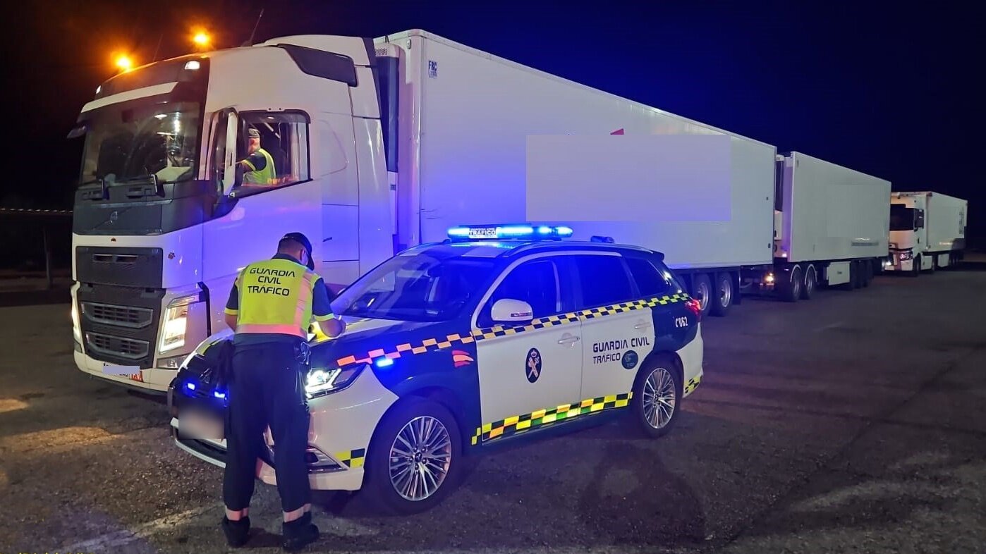 Investigado un camionero tras quintuplicar la tasa de alcohol permitida en Santa Elena