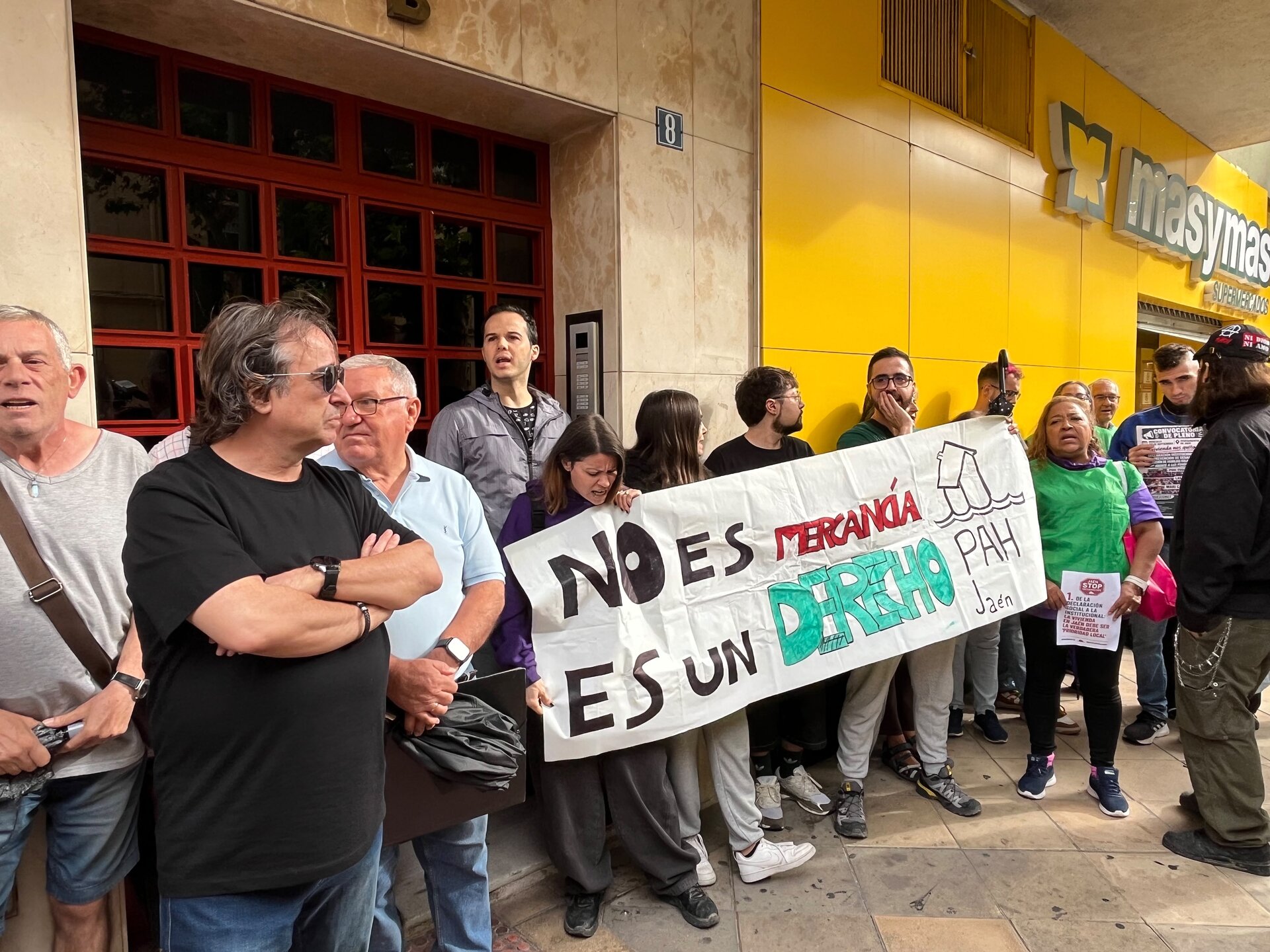 Desalojada una familia con dos hijos menores en Jaén a la espera de una alternativa habitacional