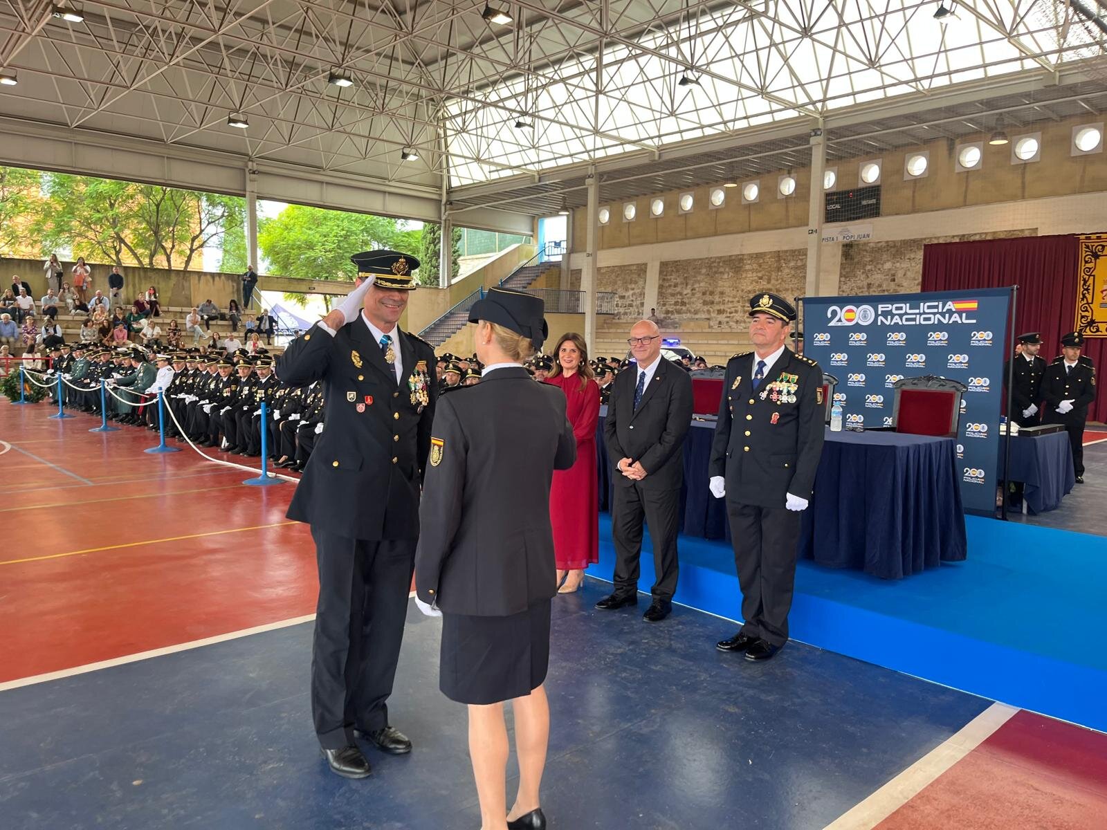 Linares celebra el Día de la Policía Nacional con la entrega de reconocimientos a agentes y colaboradores