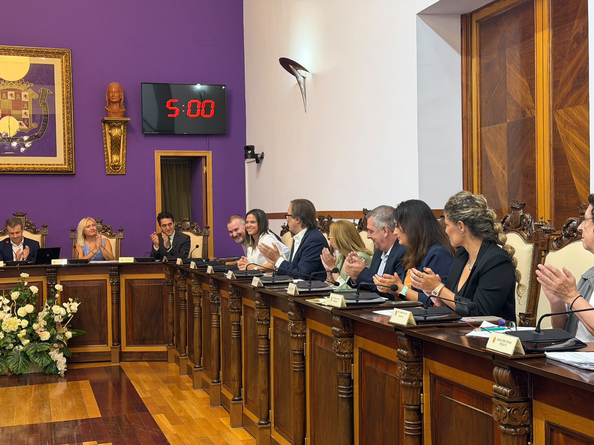 Un pleno de grandes acuerdos deja 16 millones para arreglar 186 calles